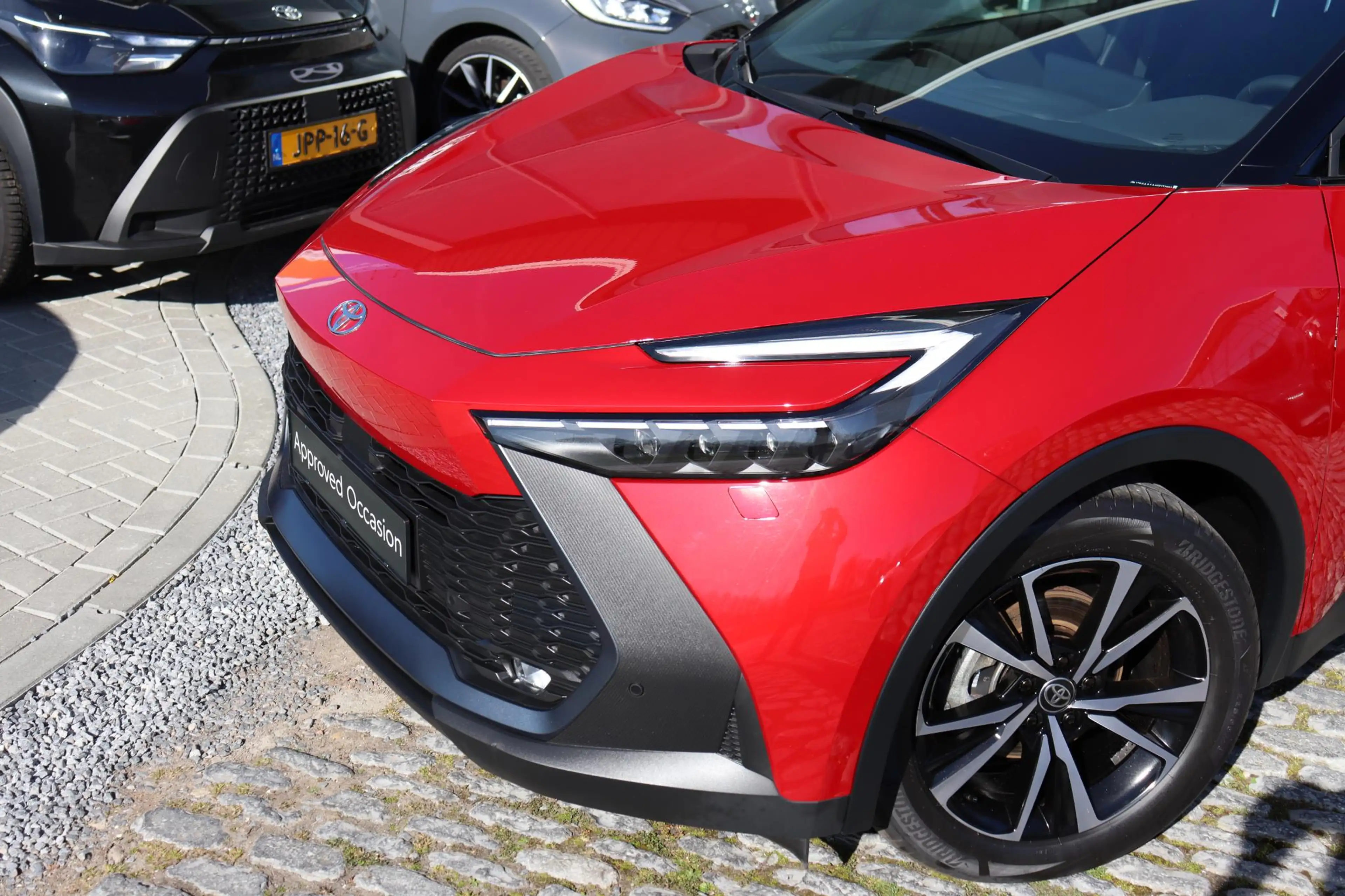 Toyota C-HR 1.8 Hybrid 140 First Edition Limited Bi-Tone, Stoe — photo 13