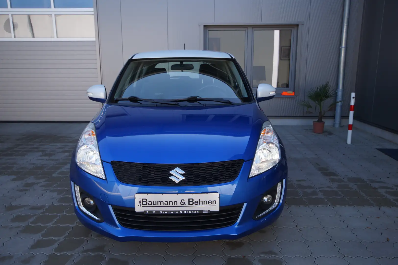 Suzuki Swift 1.2 Sondermodell "30 JAHRE" Blau - 2