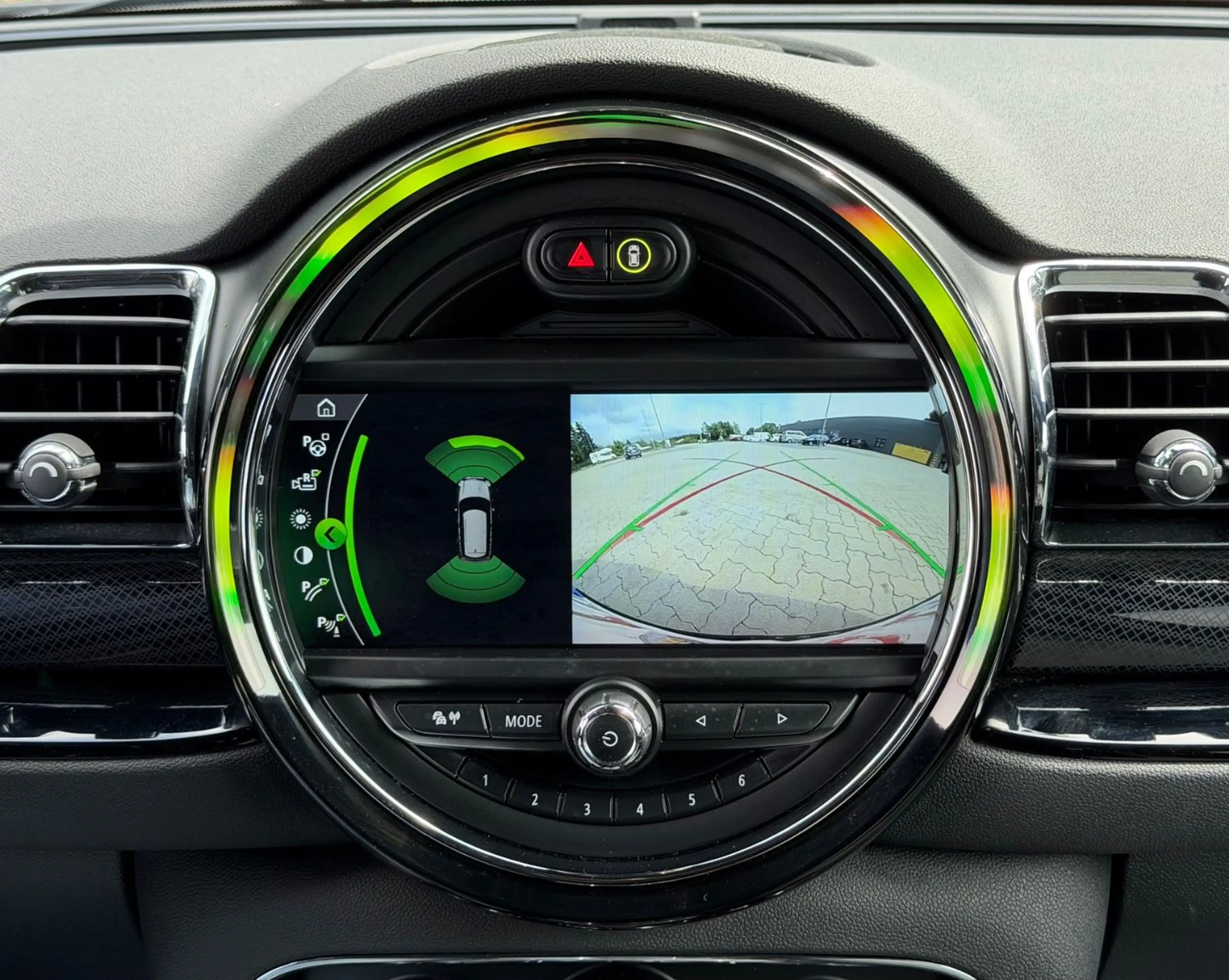 MINI One Clubman /LED/KAMERA/GEPFEGT/CARPLAY/2HAND — photo 14