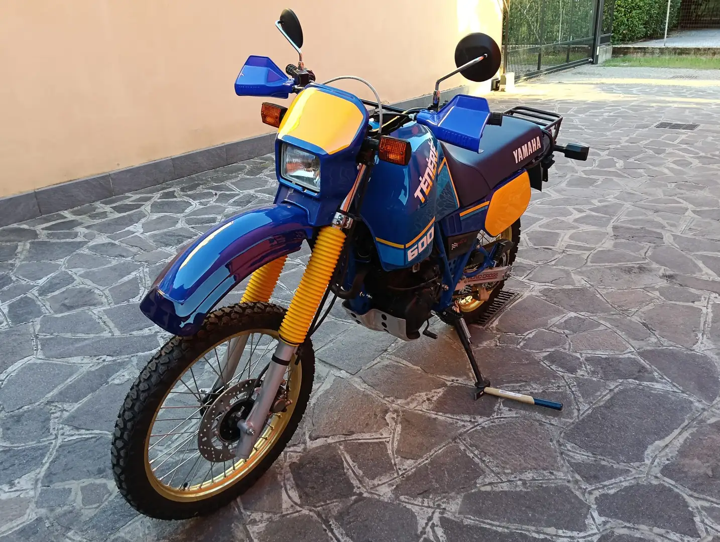 Yamaha XT 600 Teneré Azul - 1