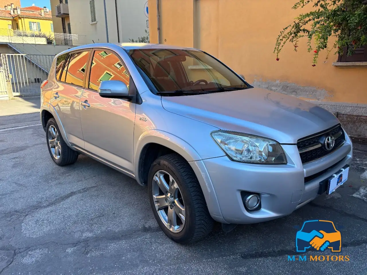 TOYOTA RAV4 2.2 D-CAT 150CV - LUXE - BVA - 4X4 - CAMÉRA DE RECUL - SELLERIE CUIR - 152.000 KMS