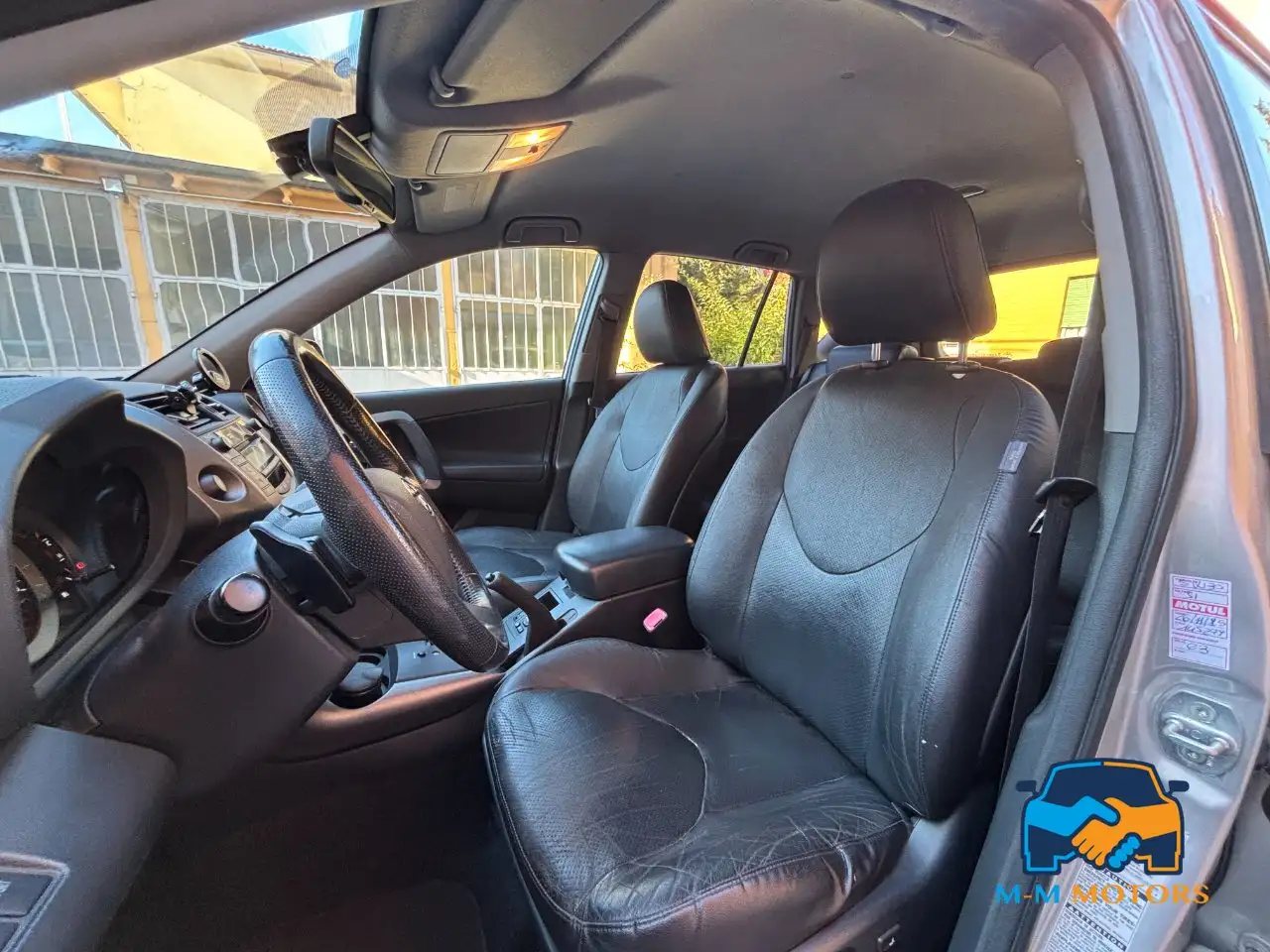 TOYOTA RAV4 2.2 D-CAT 150CV - LUXE - BVA - 4X4 - CAMÉRA DE RECUL - SELLERIE CUIR - 152.000 KMS