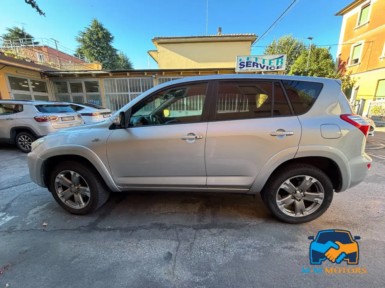 TOYOTA RAV4 2.2 D-CAT 150CV - LUXE - BVA - 4X4 - CAMÉRA DE RECUL - SELLERIE CUIR - 152.000 KMS