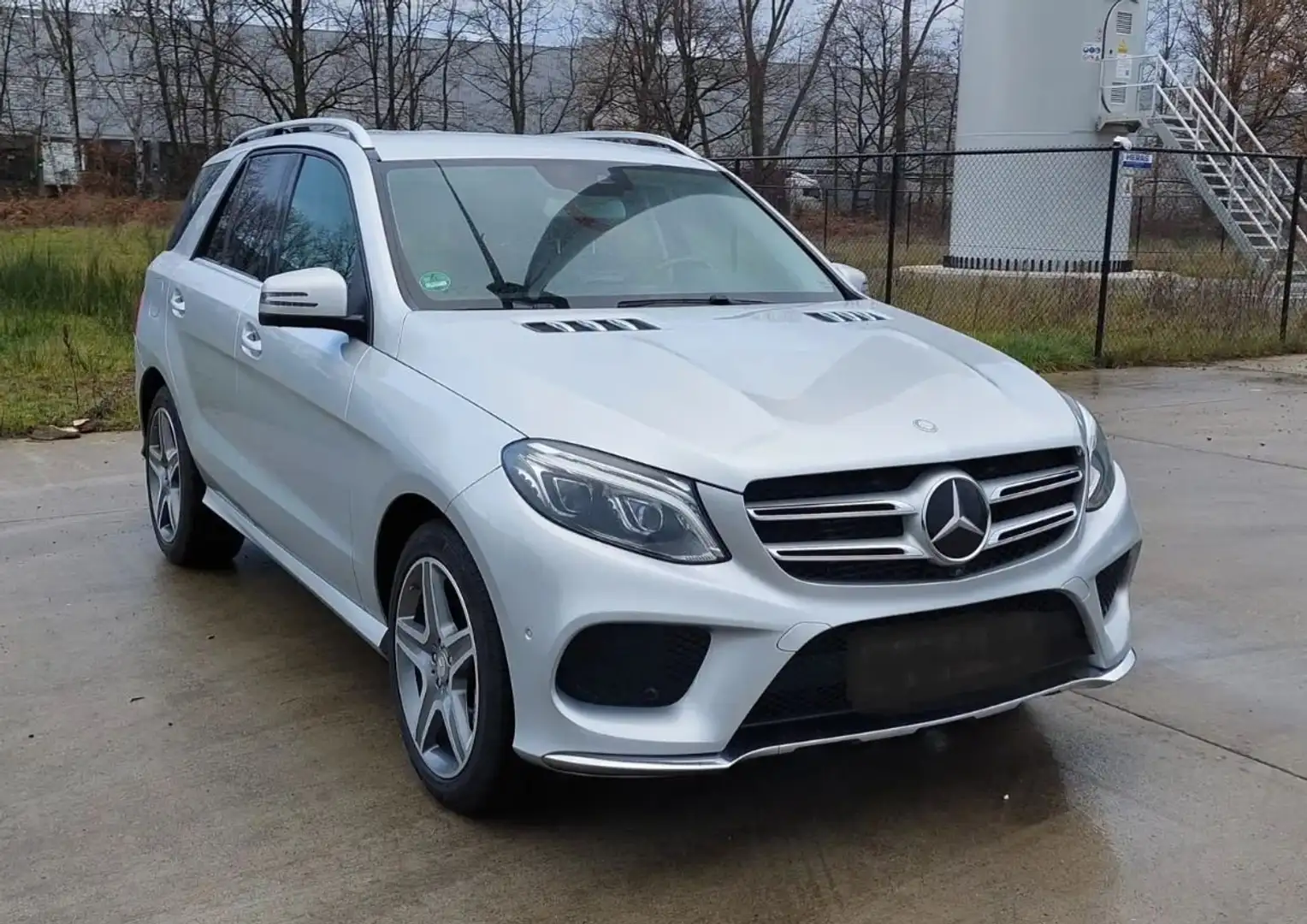 Mercedes-Benz GLE 350 GLE 350 d 4Matic 9G-TRONIC Zilver - 2