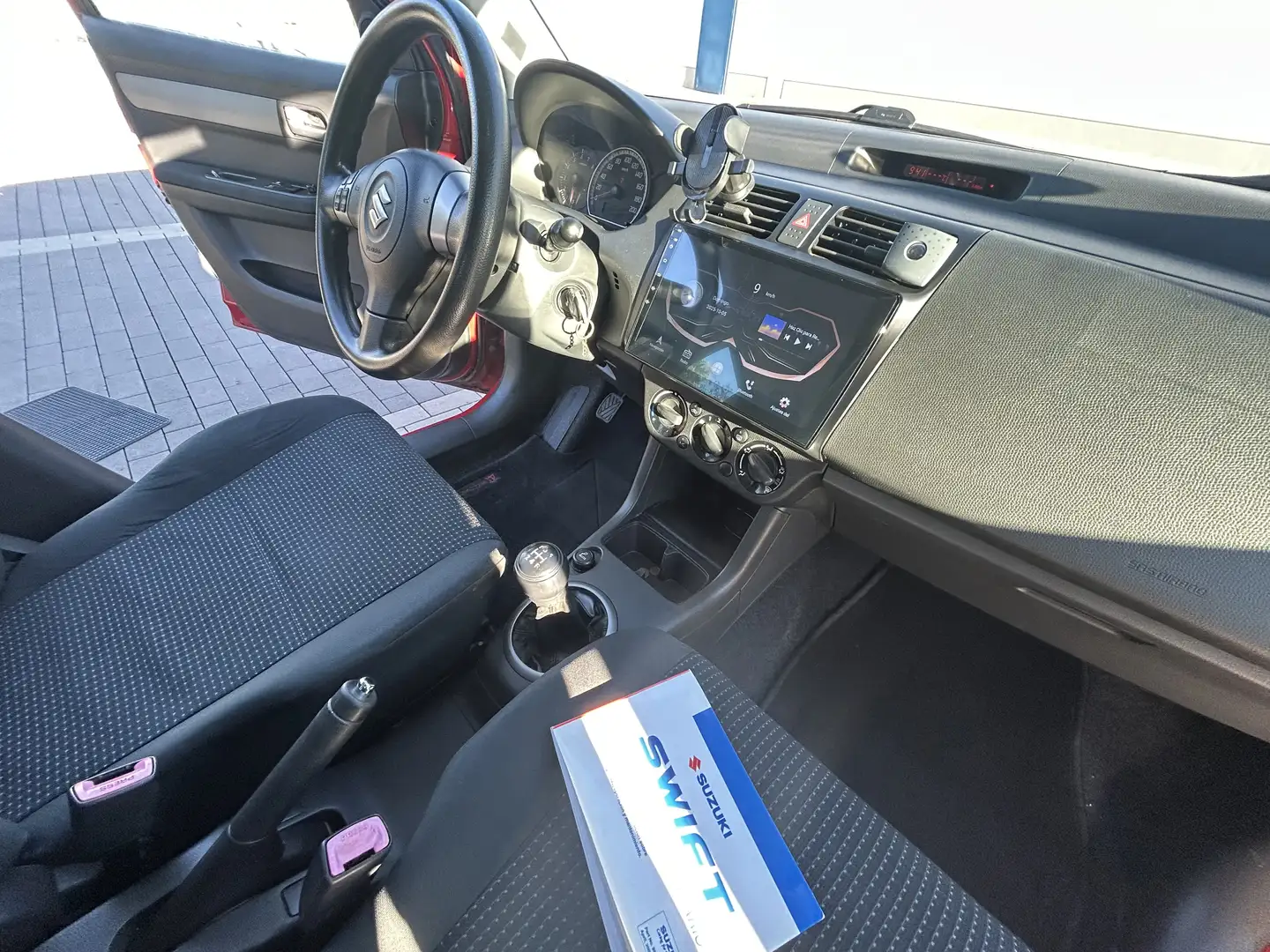 Suzuki Swift 1.3 GL - 2