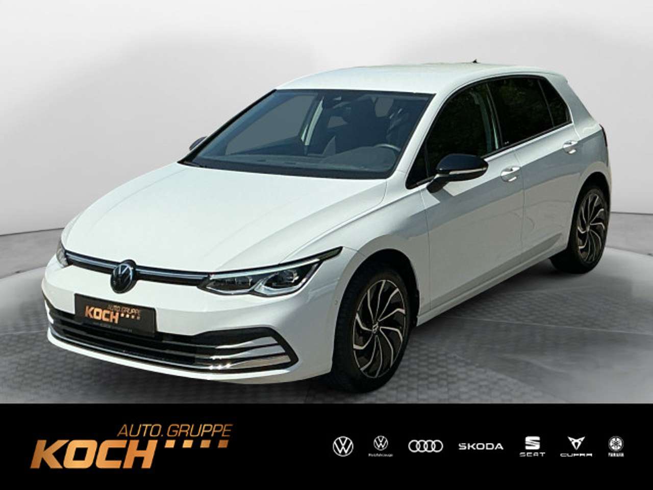 Volkswagen Golf 2024 — VIII 1.0 TSI Move Navi LED Kamera