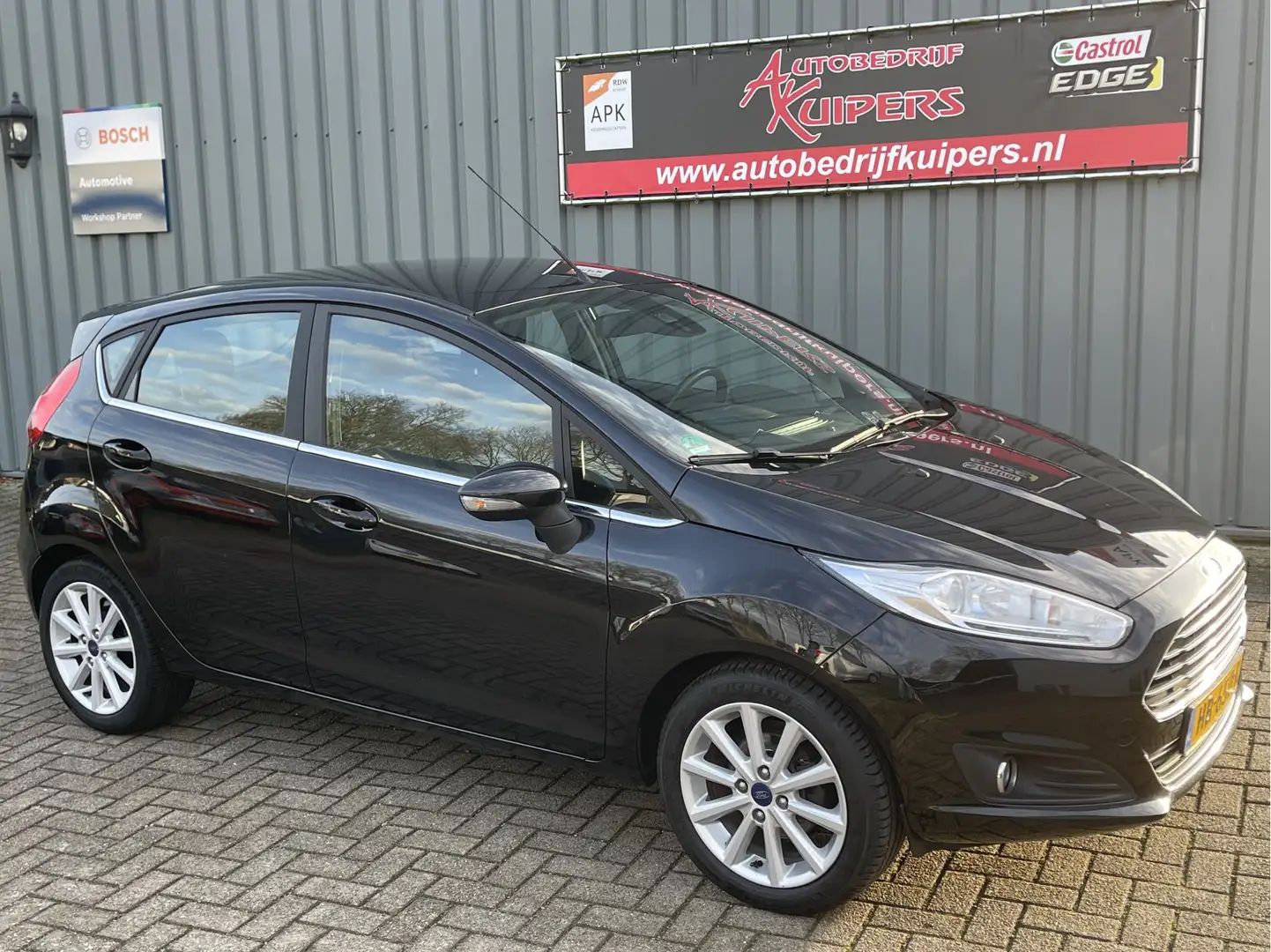 Ford Fiesta 1.0 EcoBoost Titanium Navi.Clima.Lm.velgen.Cruise. Schwarz - 1