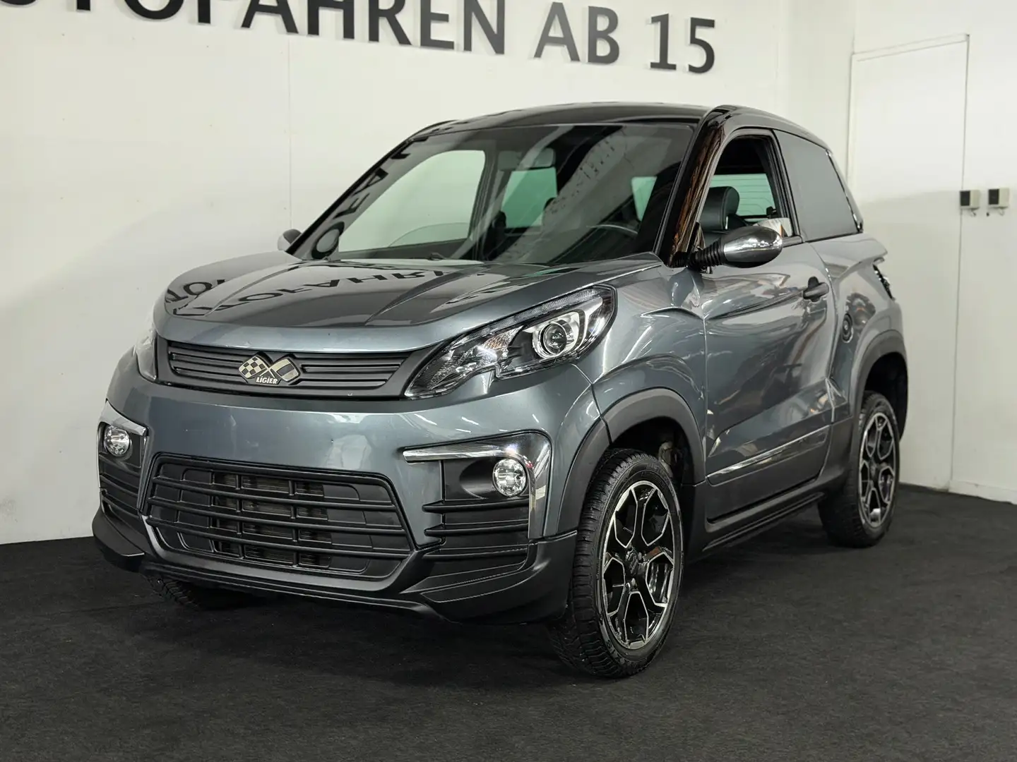 Ligier JS 60 Luxe, CarPlay, DCI, Servo, RFK Inkl Lieferung Gris - 2