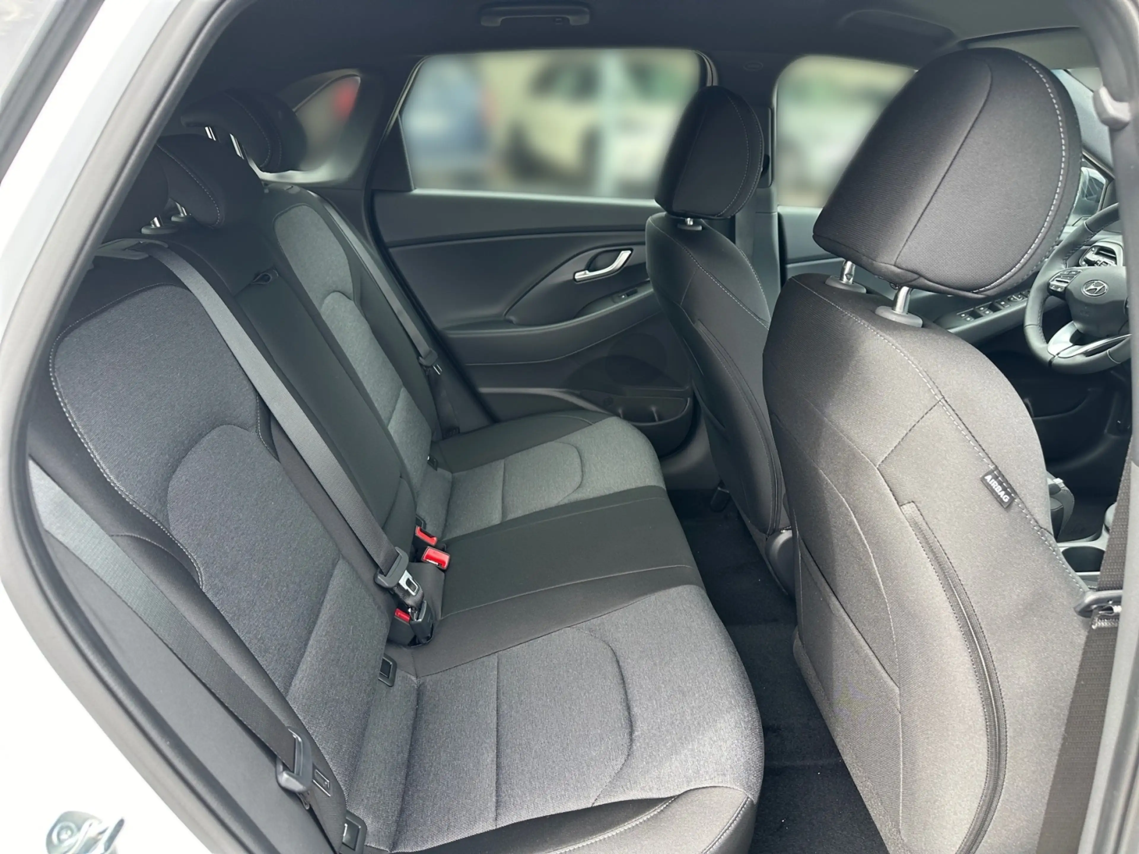 Hyundai i30 i30 1.5 T-GDI Advantage Mild-Hybrid  Navi/Autom. — photo 13