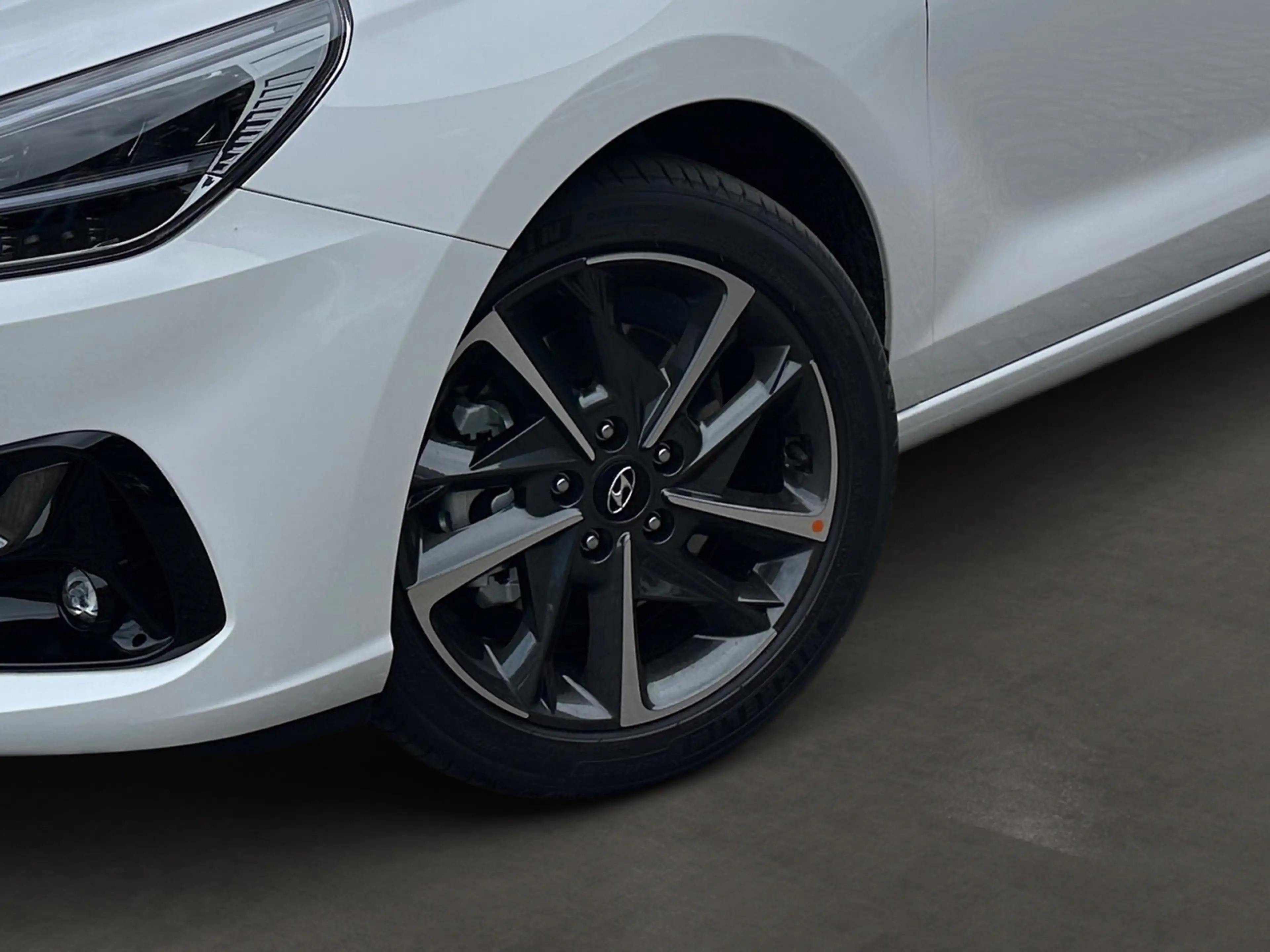 Hyundai i30 i30 1.5 T-GDI Advantage Mild-Hybrid  Navi/Autom. — photo 6