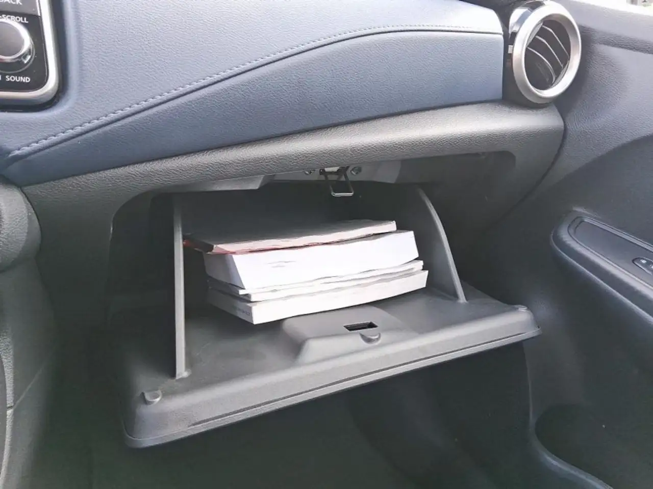Nissan Versa снимка Nissan Versa