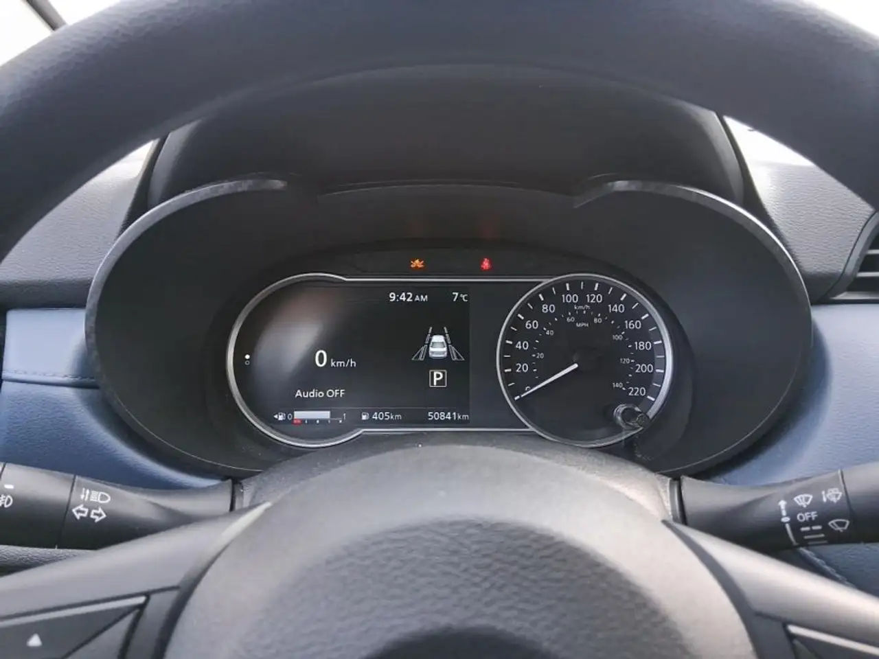 Nissan Versa снимка Nissan Versa