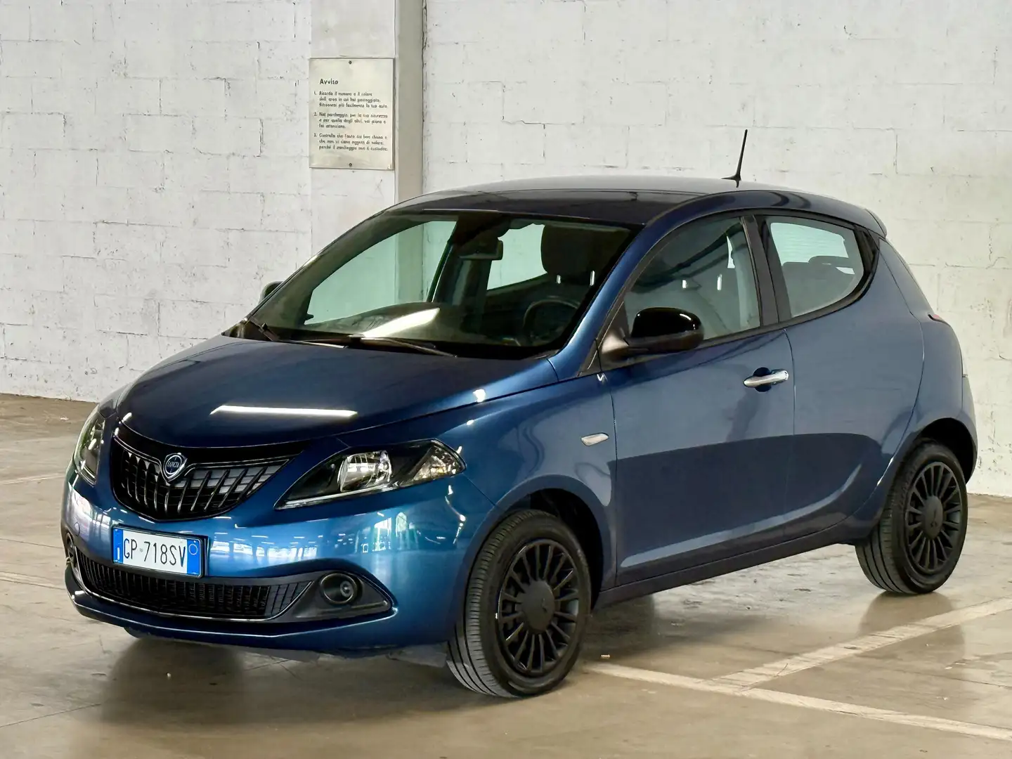 Lancia Ypsilon Ypsilon III 2021 1.0 firefly hybrid Silver s Azul - 1