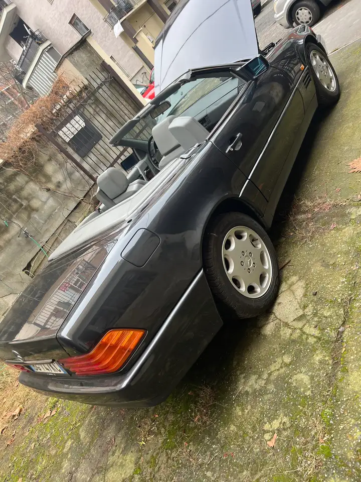 Mercedes-Benz SL 300 Stupenda Mercedes scritta ASI Signora vende per inutilizzo chiamare il numero 3489122317 Vista Piaciuta, foto 2
