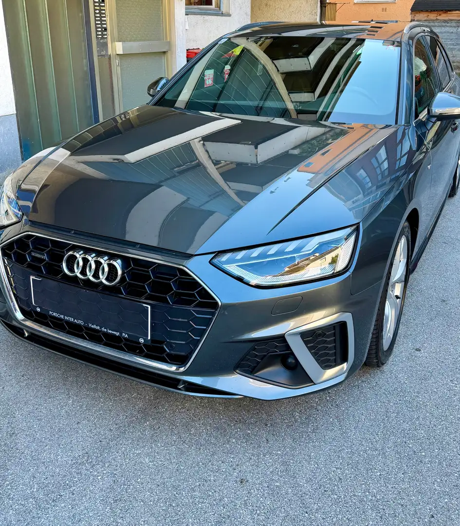 Audi A4 Quattro | S-line | S-tronic | Sport | Avant Grau - 2
