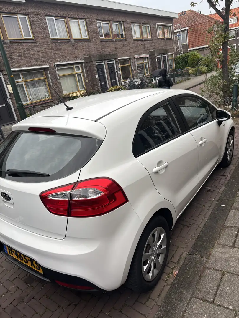 Kia Rio 1.2 CVVT Wit - 2