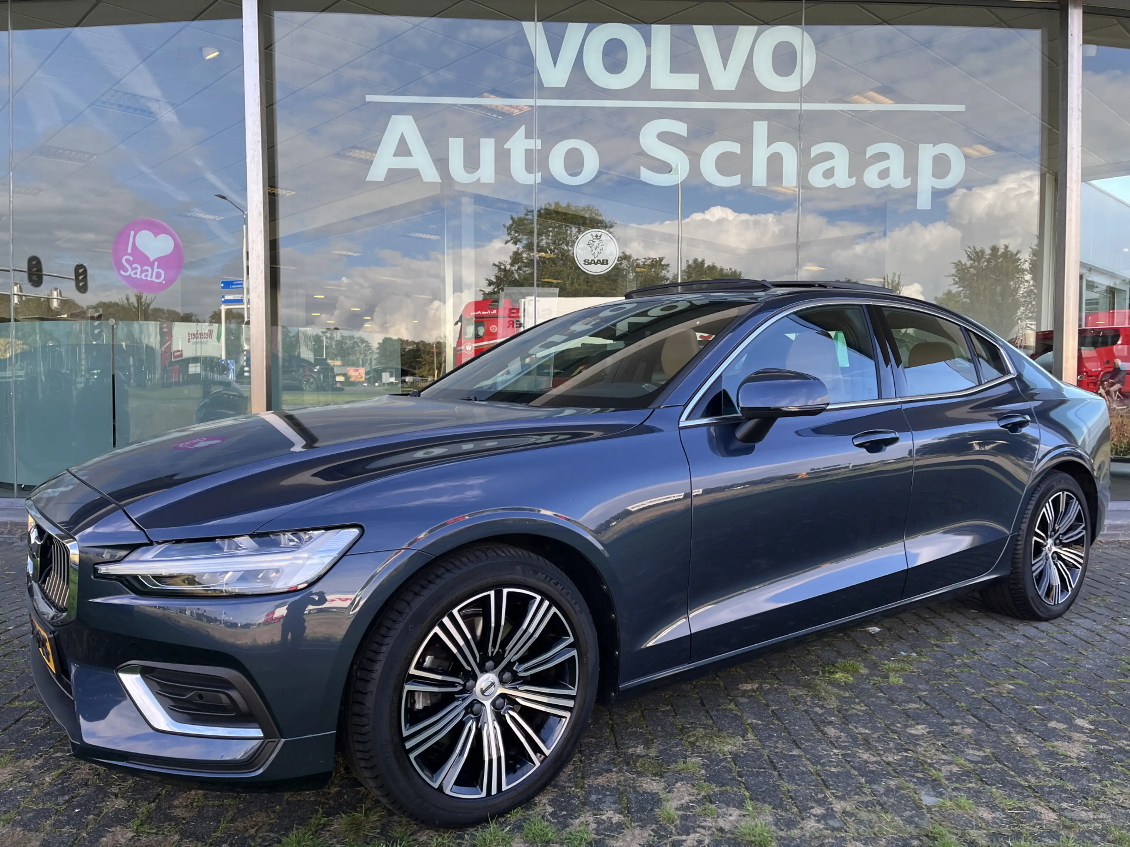 Volvo S60 2.0 B4 Plus Bright | Rijklaar incl 12 mnd Bovag |