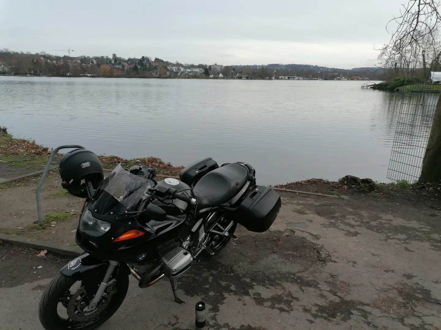 BMW R 1100 S Noir - 2