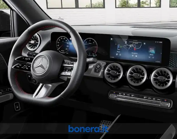 Mercedes-Benz GLB Class view 6