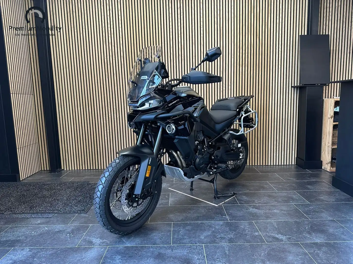 CFMOTO 800 MT EXPLORER Fekete - 1