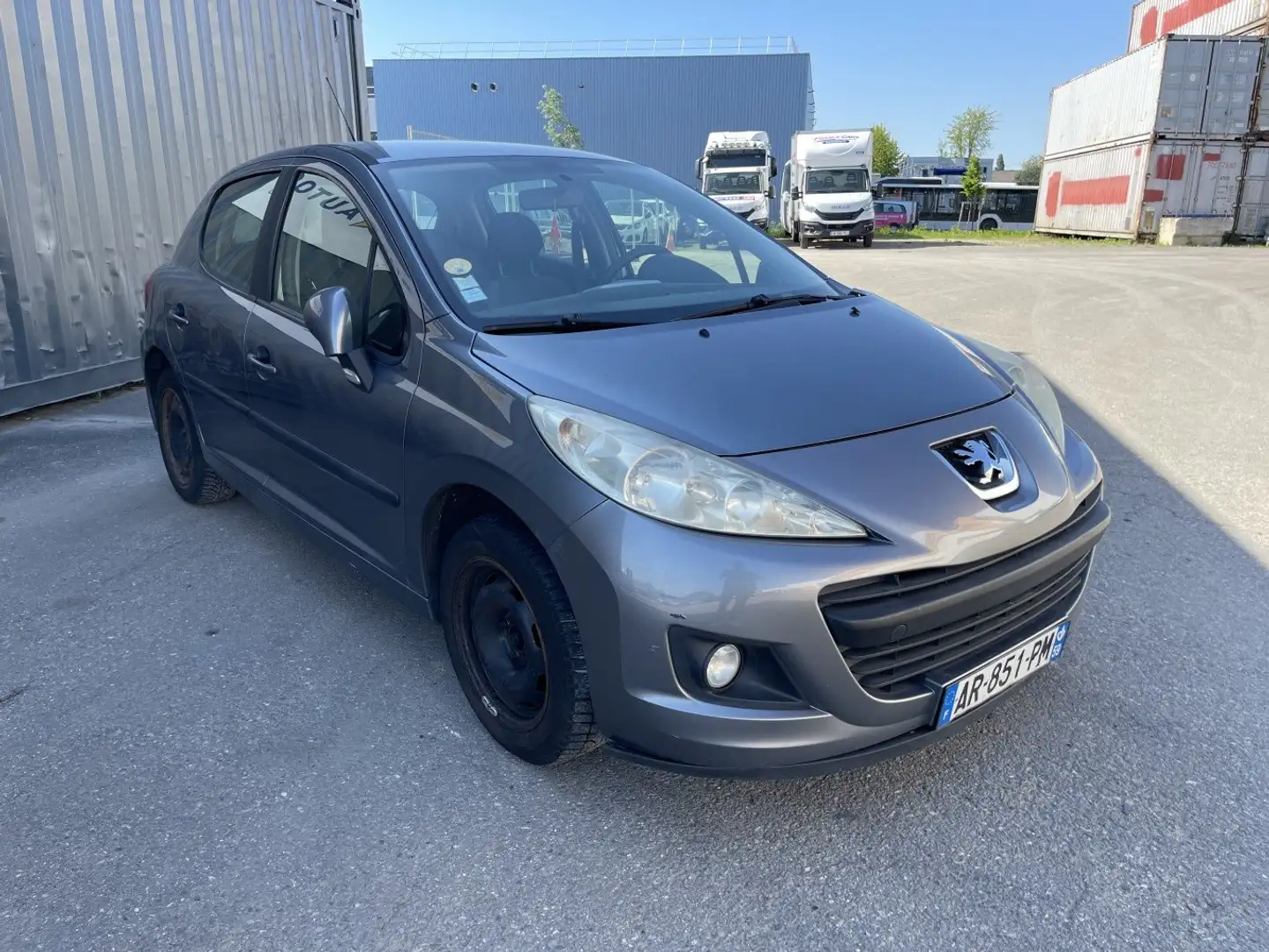 Peugeot 207 207 1.4 HDi 70ch Série 64 Grau - 2