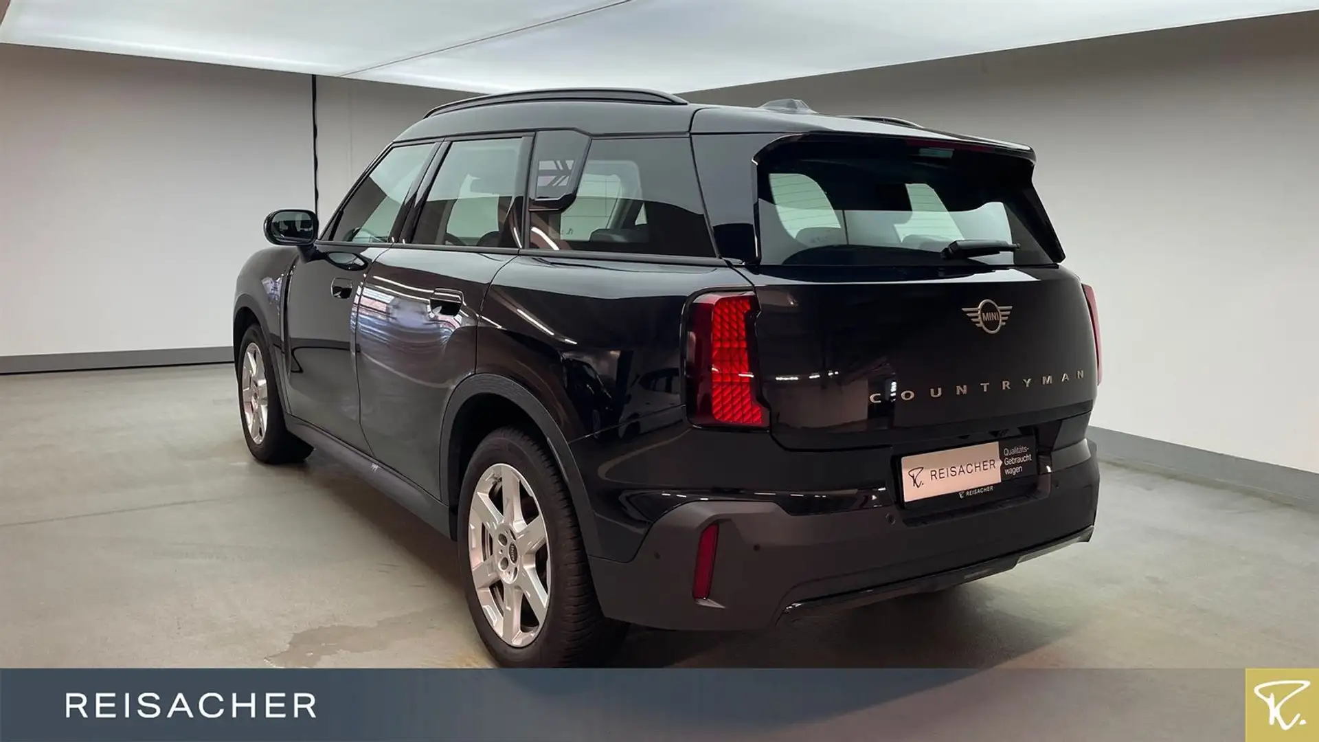 MINI Cooper D Countryman Cooper Countryman D A Classic-Trim,AHK,HUD,LED Schwarz - 2
