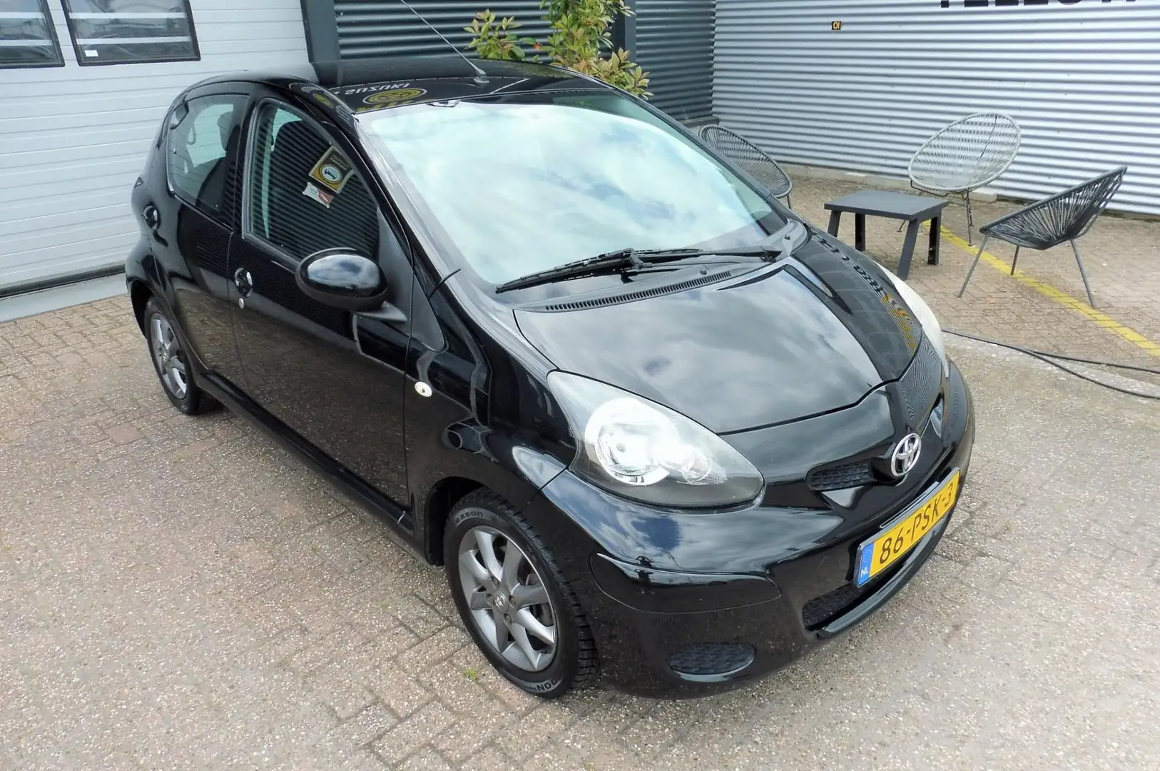Toyota Aygo 1.0-12V Comfort Navigator Noir - 2