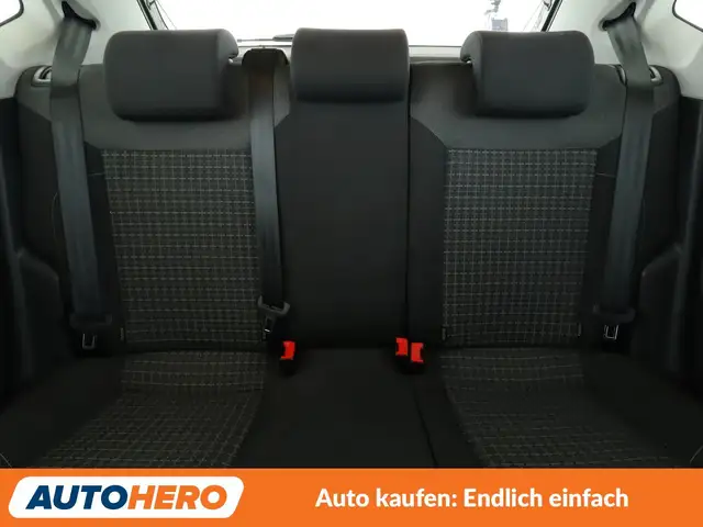 Volkswagen Polo view 15