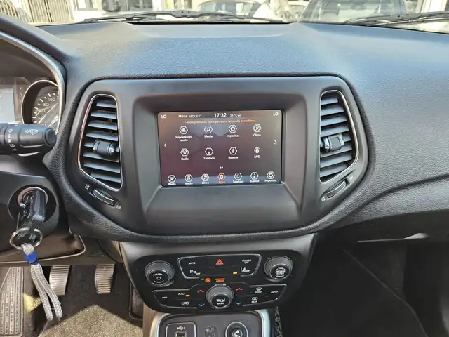Jeep Compass view 14