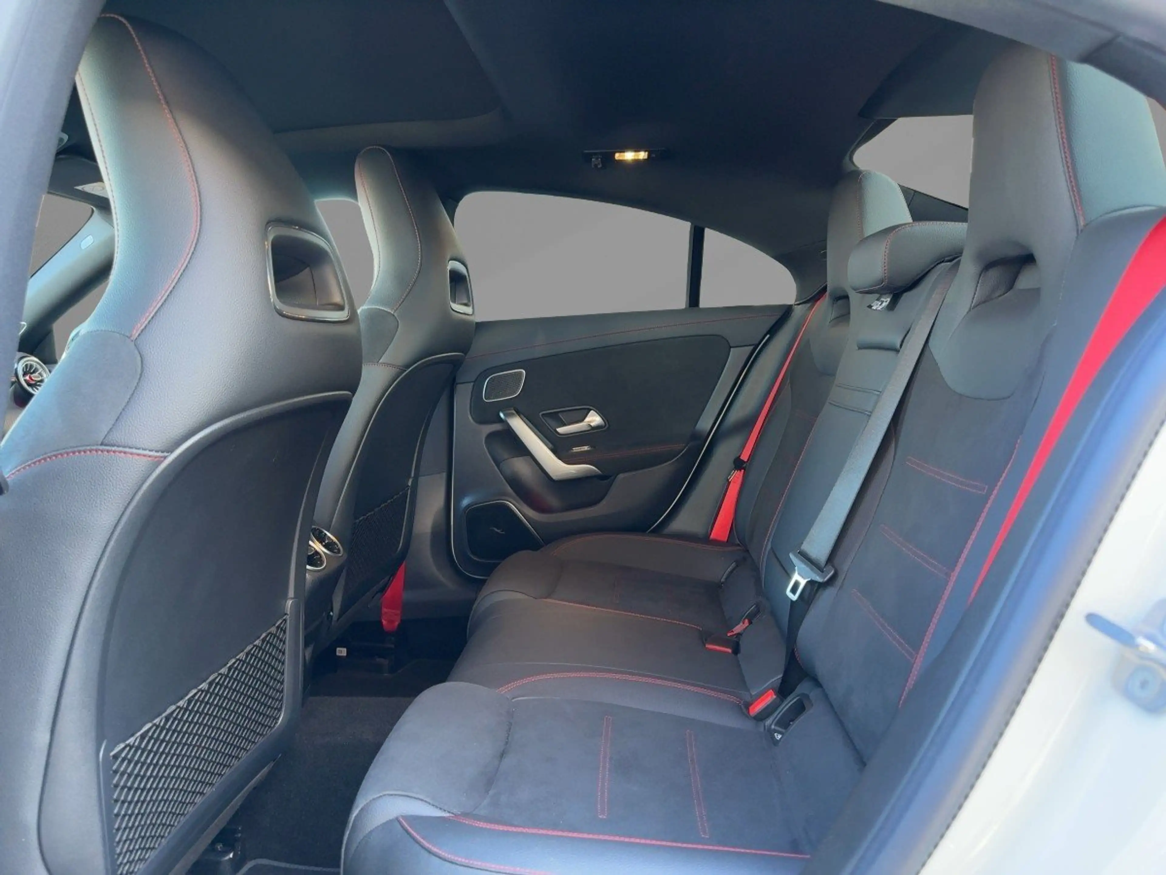 Mercedes-Benz CLA 35 AMG AMG CLA 35 4MATIC Coupé Prem+ HeadUp Pano 360°Kam — photo 9