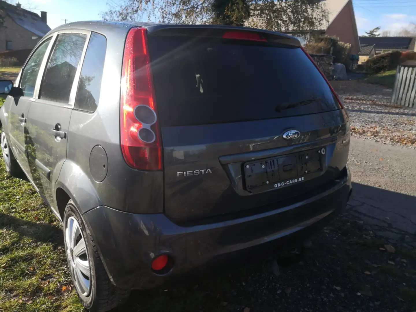 Ford Fiesta 1.4 Turbo TDCi Ambiente - 2