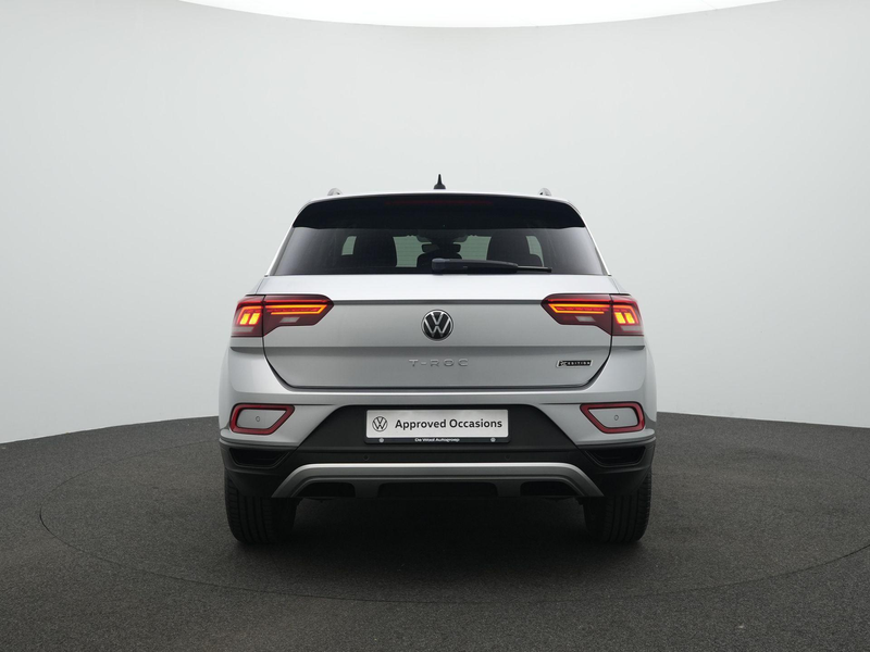 Volkswagen T-Roc 1.0 TSI 110pk Life | Achteruitrijcamera | Adaptive — photo 6