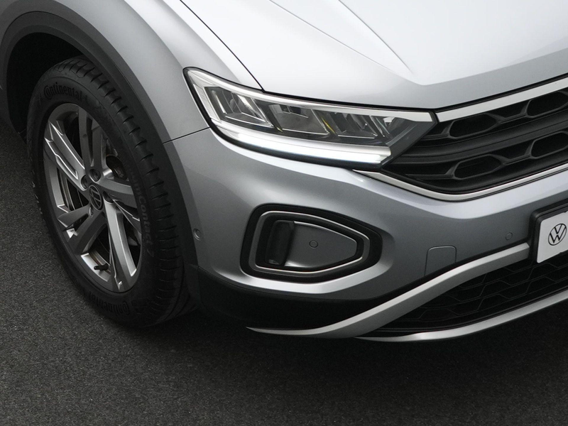 Volkswagen T-Roc 1.0 TSI 110pk Life | Achteruitrijcamera | Adaptive — photo 11