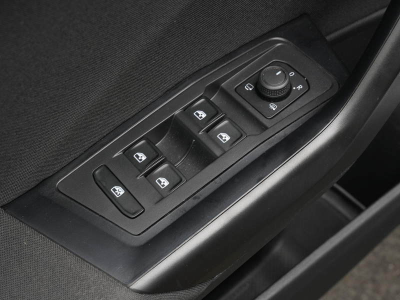 Volkswagen T-Roc 1.0 TSI 110pk Life | Achteruitrijcamera | Adaptive — photo 15