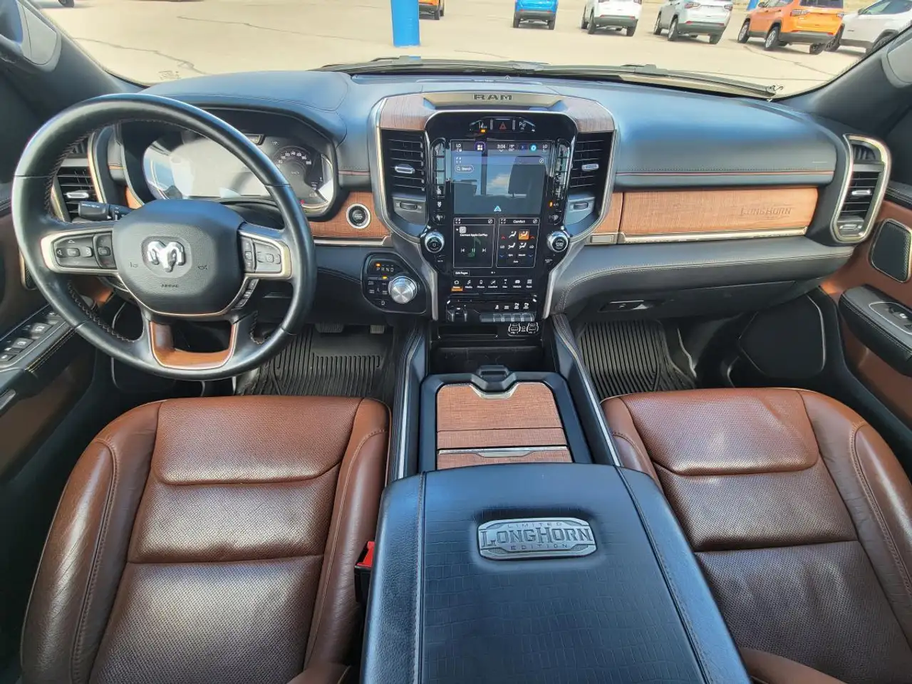 RAM 1500 снимка RAM 1500