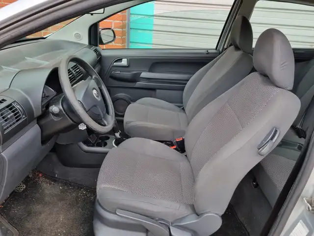 Volkswagen Fox view 5