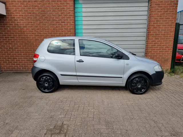 Volkswagen Fox view 11