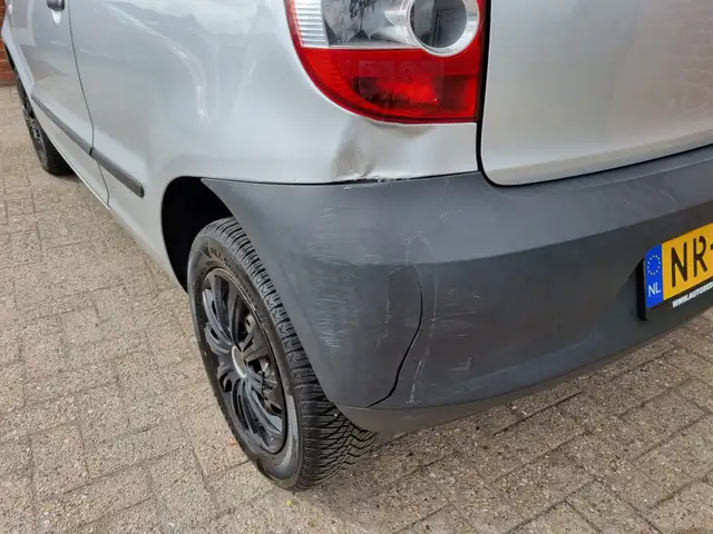 Volkswagen Fox view 13