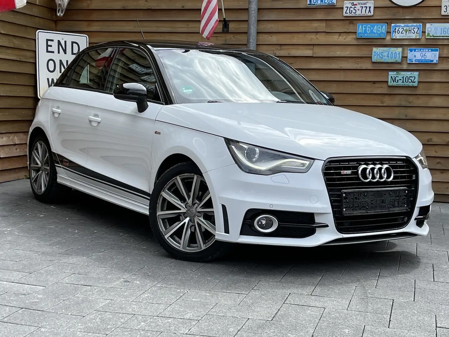 Audi A1 S-Line Navi Xenon PDC Blanc - 2