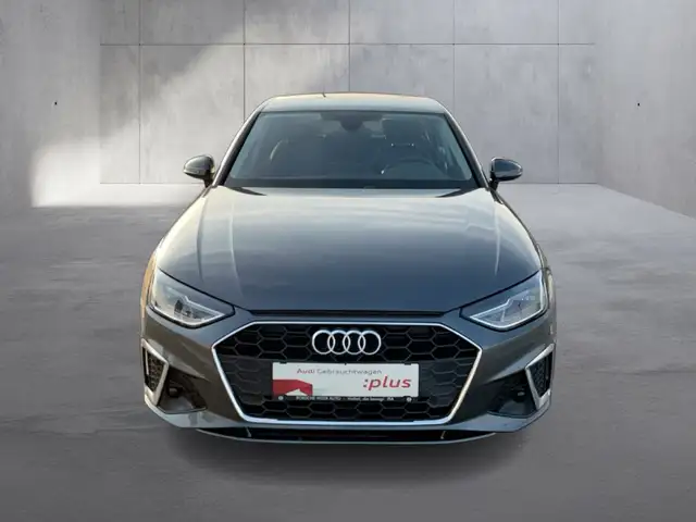 Audi A4 view 7