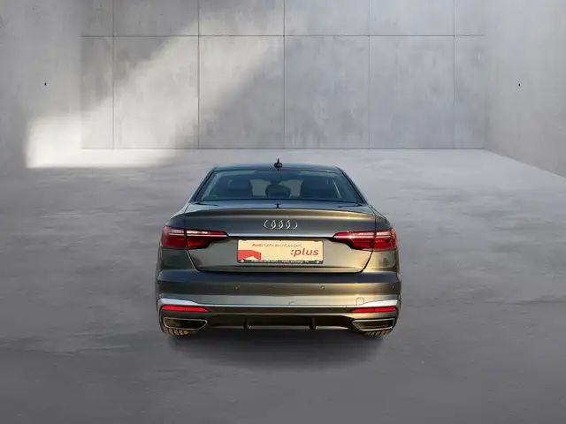Audi A4 view 8