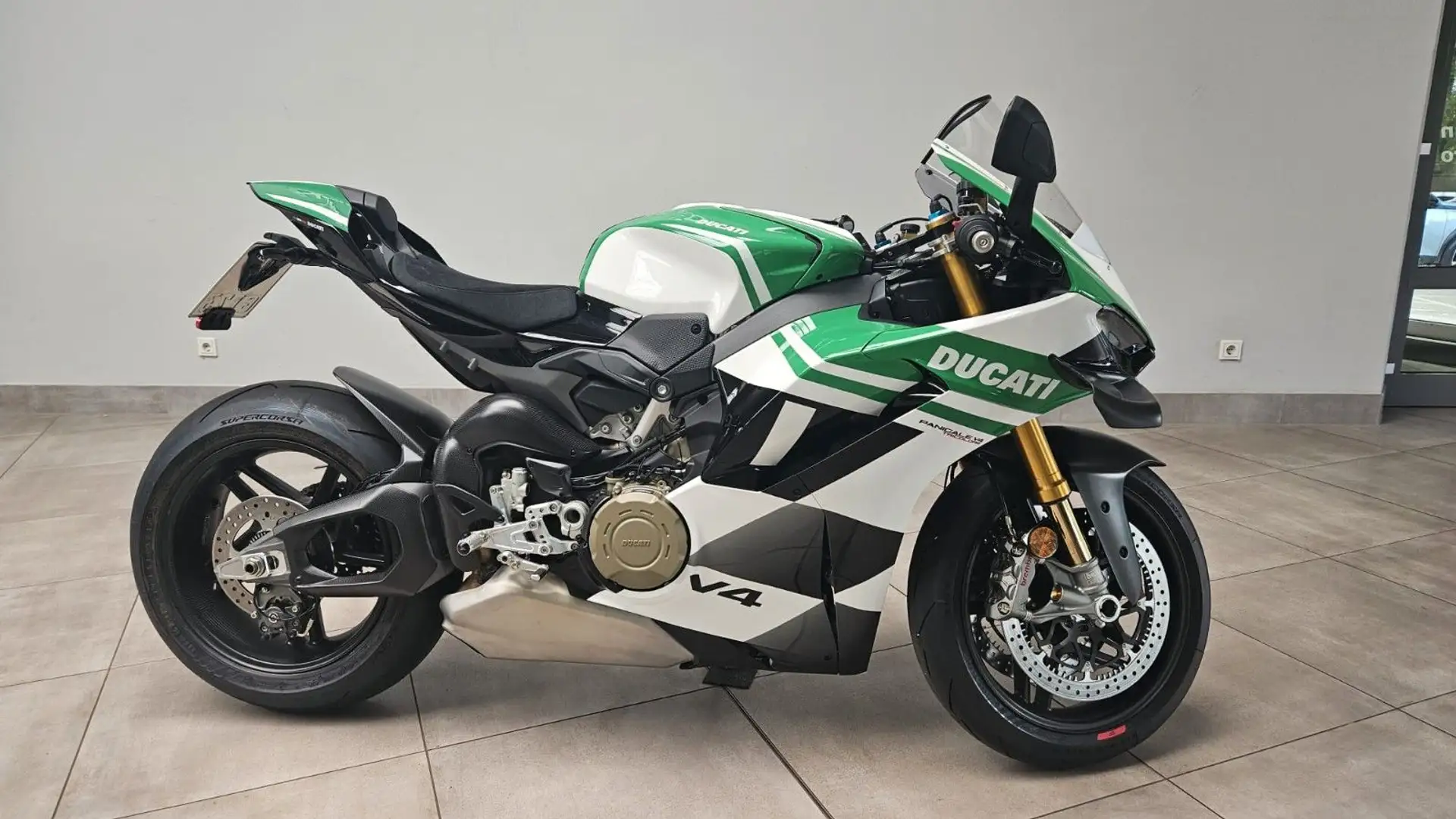 Ducati Panigale V4 S Tricolore 1of1000 CARBON Paket Rot - 2