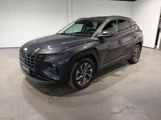 Hyundai Tucson view 3