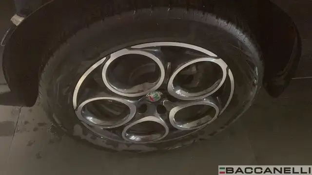 Alfa Romeo Tonale view 9