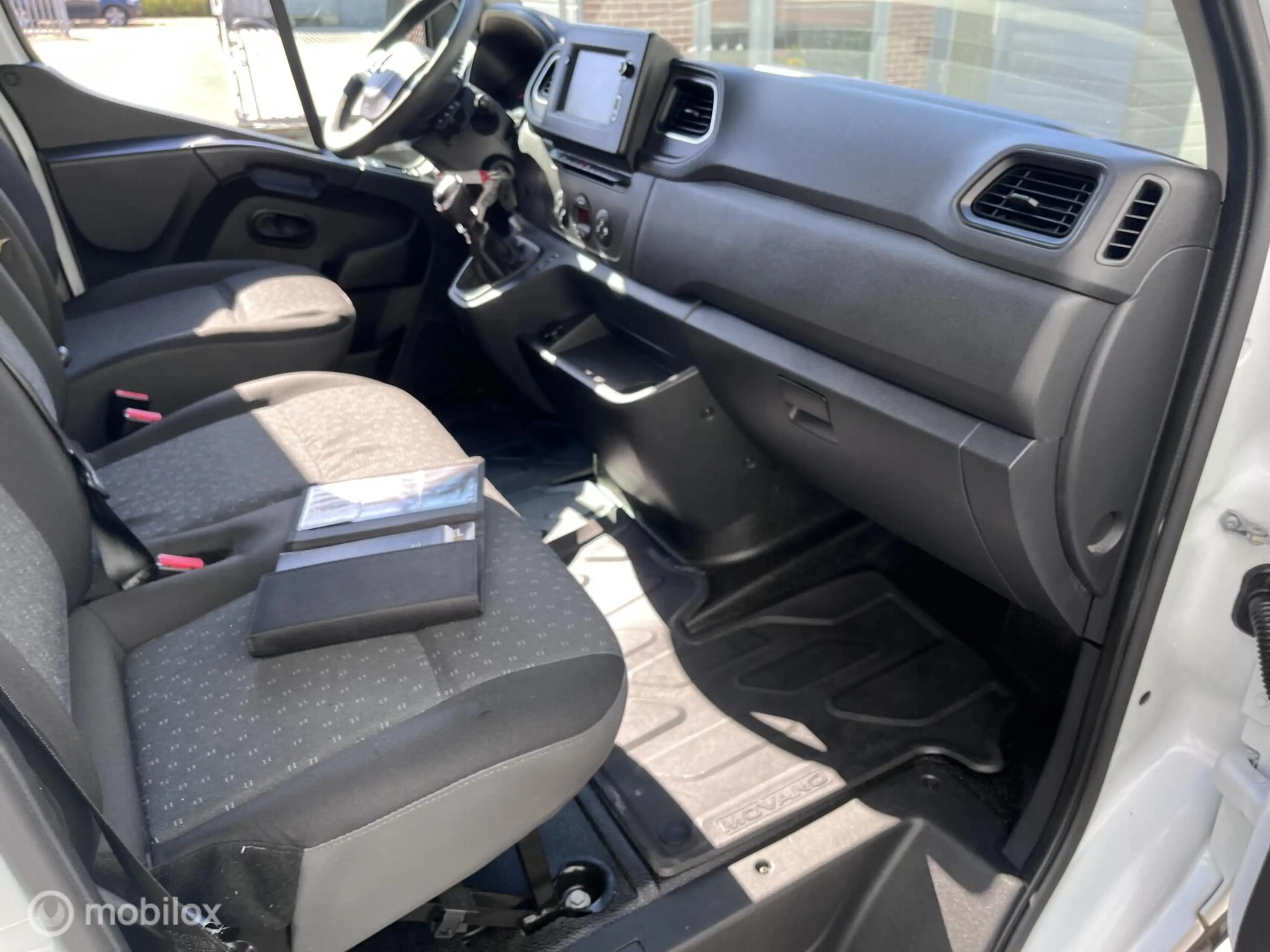 Opel Movano 2.3 Turbo Lengte 3 Imperiaal Trekhaak 3 zitplaatse — photo 10