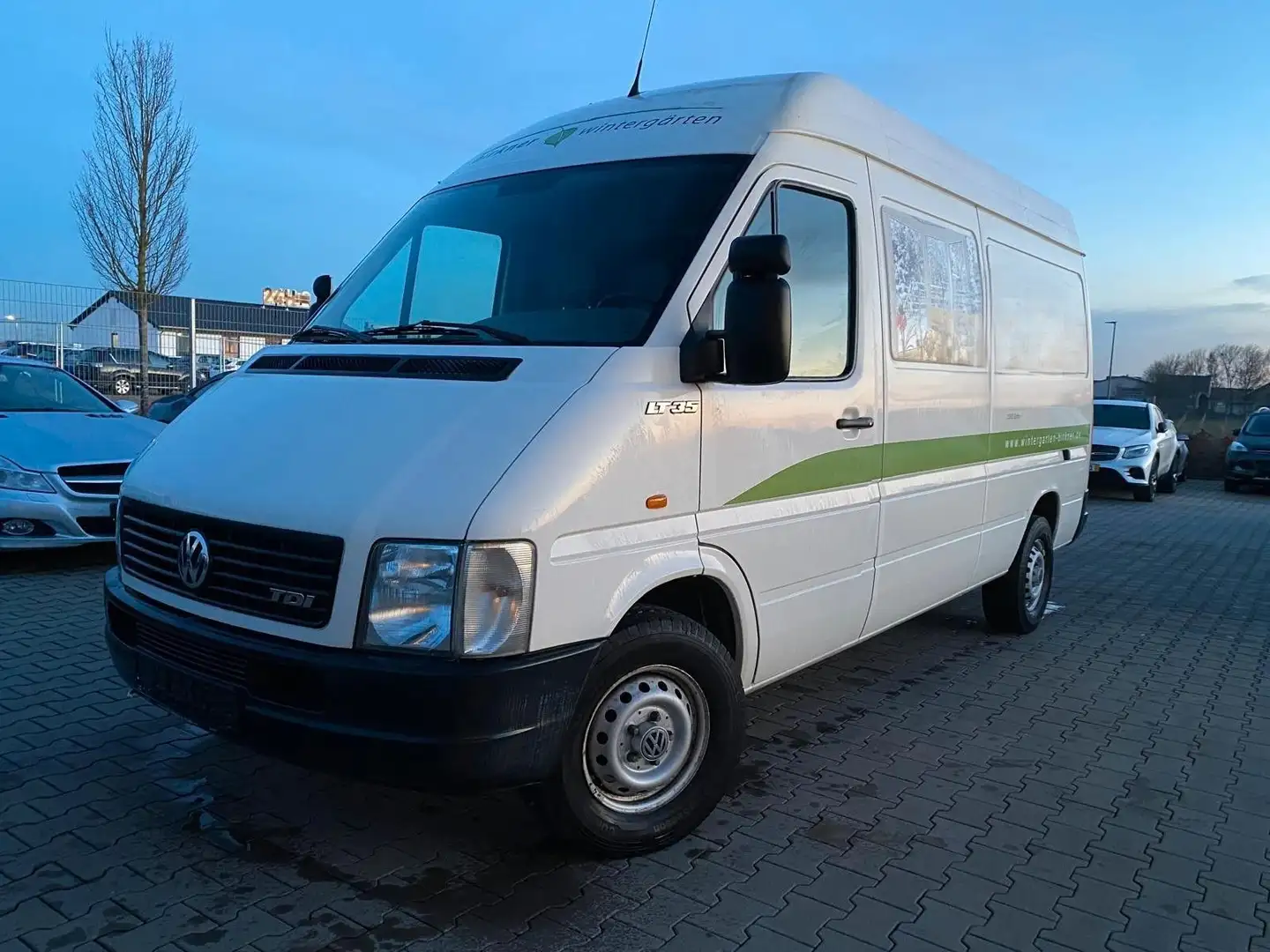 Volkswagen LT Kasten-Kombi 35 Hochraum-Kasten Grau - 1
