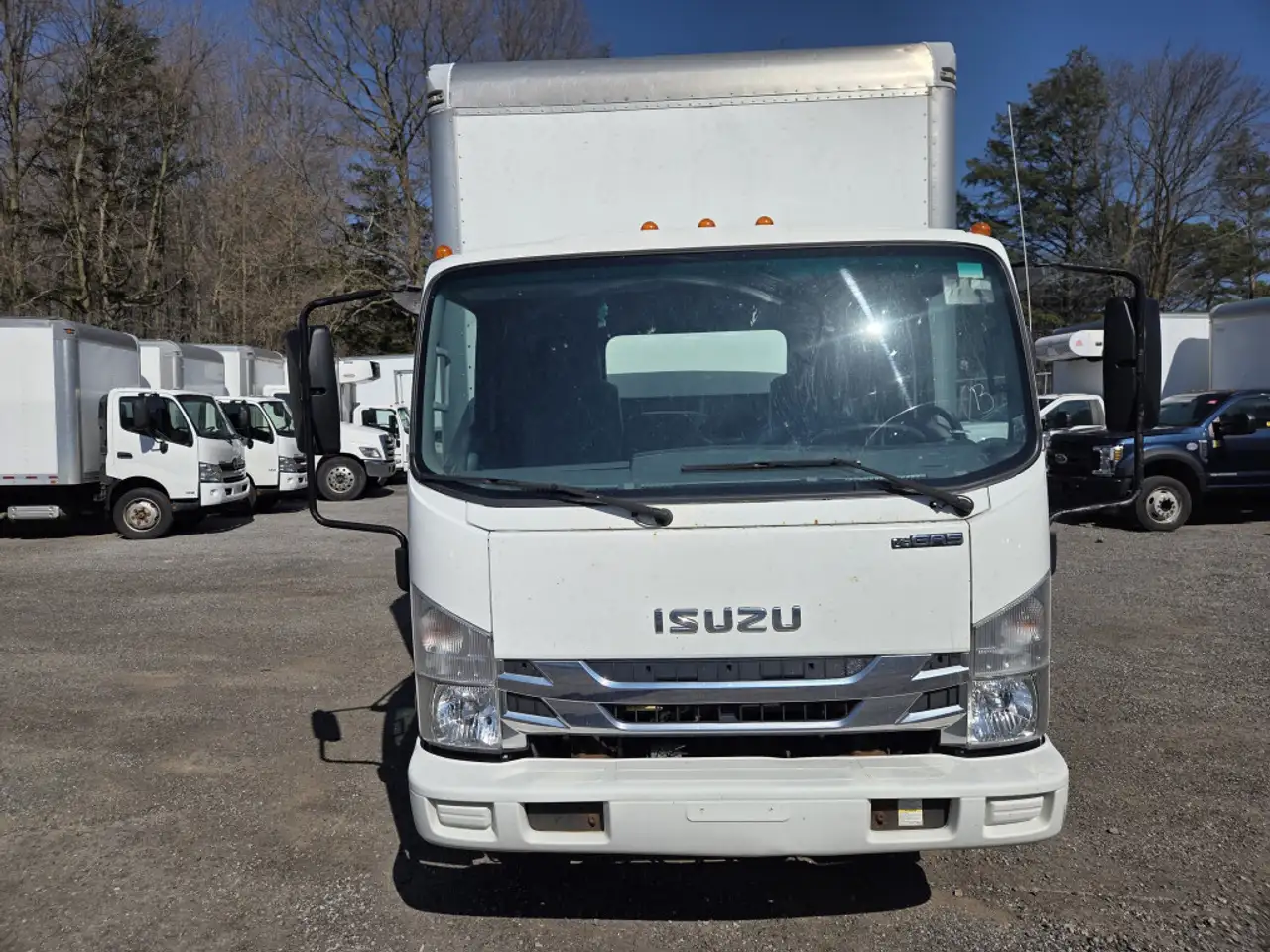 Isuzu NPR fotografie Isuzu NPR