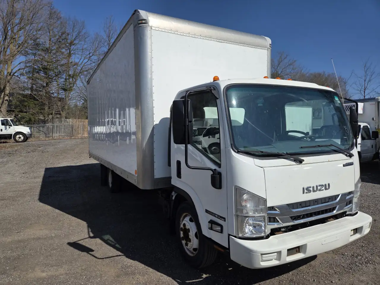 Isuzu NPR fotografie Isuzu NPR