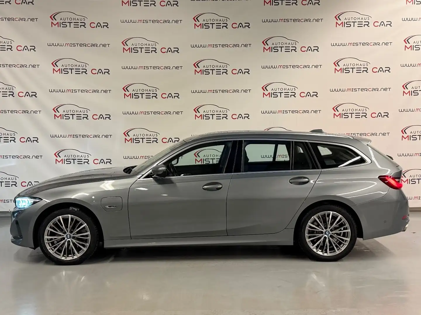 BMW 330 e xDrive FACELIFT/CURVED DISPLAY/ACC/LED/HUD Gris - 2