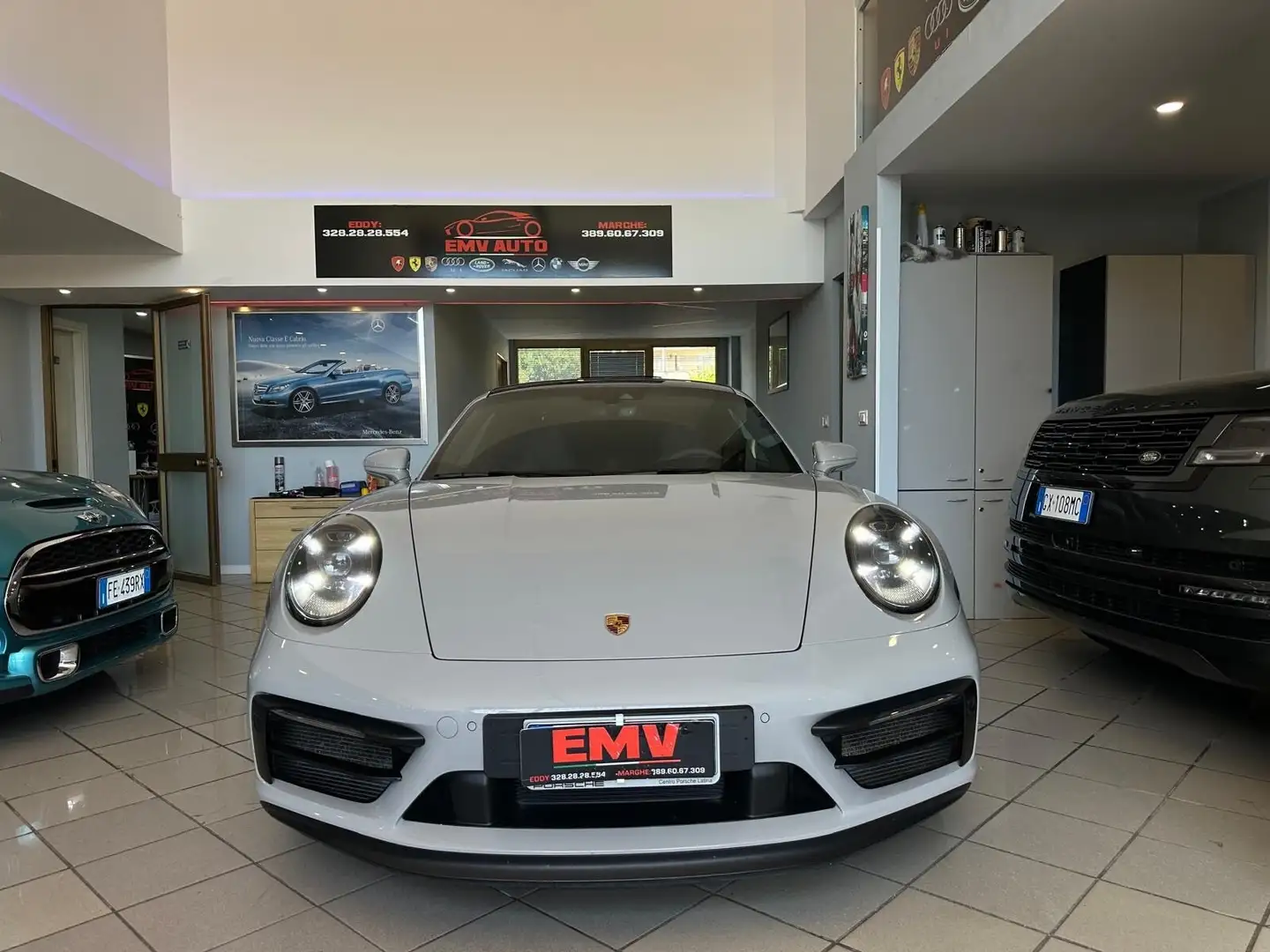 Porsche 911 911 Carrera 4 GTS Grigio - 2